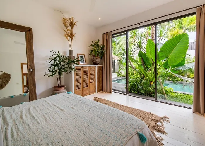 Villa Yogi Surf Complex