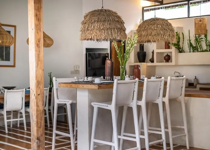 Villa Yogi Surf Complex *
