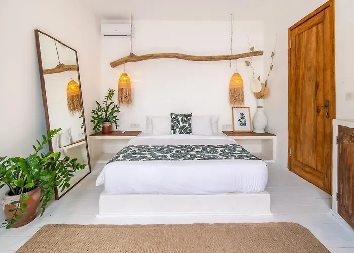 Villa Yogi Surf Complex *