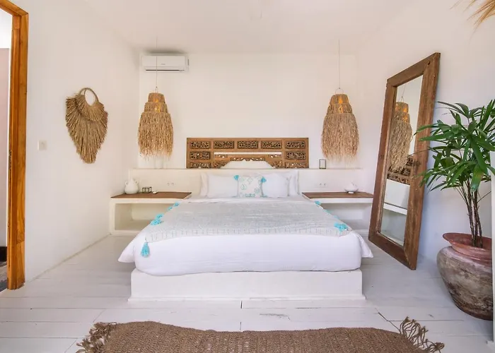 Villa Yogi Surf Complex *