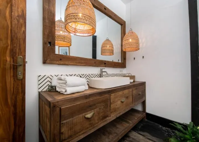 Yogi Surf Complex Villa *
